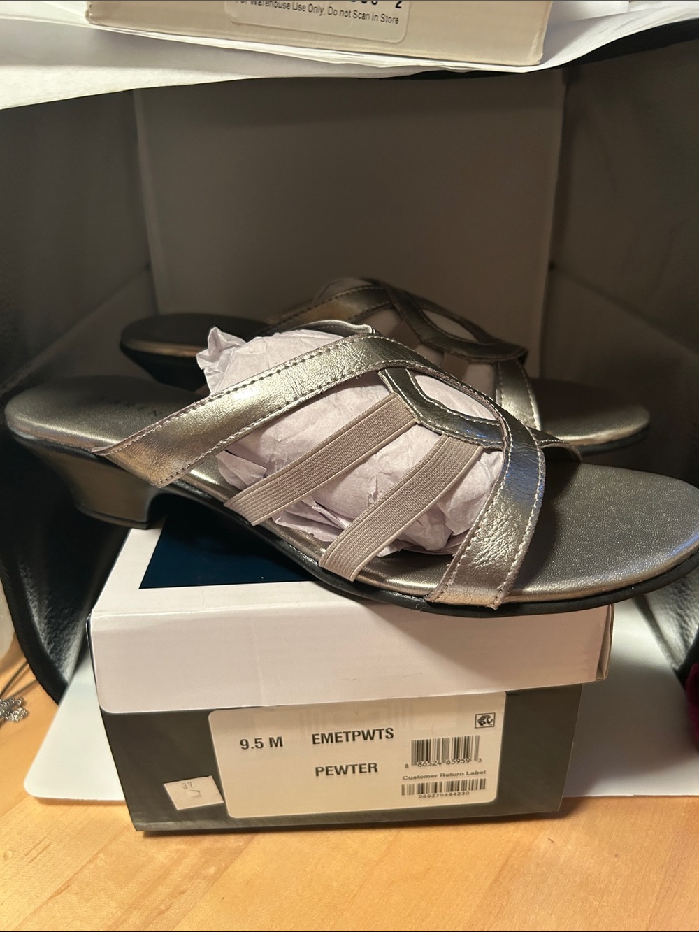 Karen Scott silver grey size 9.5 low heel slide sandals mule cyber chic Y2K glam